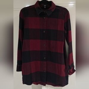 VOLCOM Red and Black Plaid Button-Up Jacket / Thick Shirt With Pockets